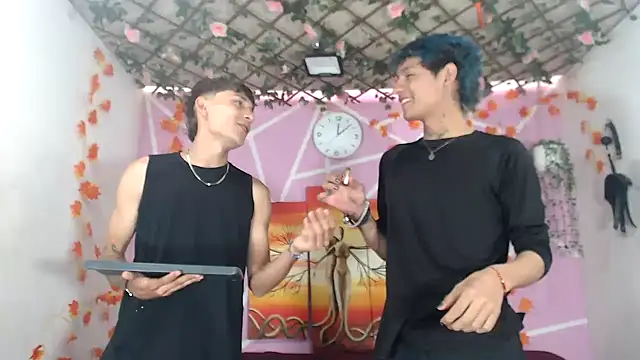 Snapshot of Bastian_boyshot77 chatting on September 28, 2025, 2:22 pm Bastian boyshot77 online show from September 28, 2025, 2:22 pm