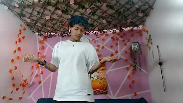 Snapshot of Bastian_boyshot77 chatting on October 10, 2025, 1:54 pm Bastian boyshot77 online show from October 10, 2025, 1:54 pm