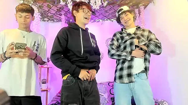 Snapshot of Bastian_boyshot77 chatting on January 12, 2026, 7:19 pm Bastian boyshot77 online show from January 12, 2026, 7:19 pm