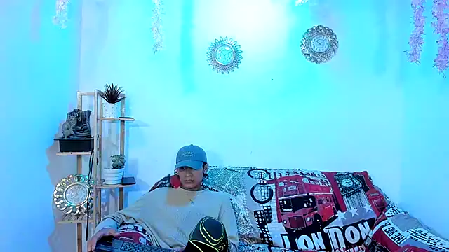 Snapshot of Bastian_boyshot77 chatting on February 13, 2026, 1:29 pm Bastian boyshot77 online show from February 13, 2026, 1:29 pm