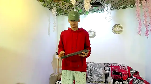 Snapshot of Bastian_boyshot77 chatting on February 21, 2026, 1:23 pm Bastian boyshot77 online show from February 21, 2026, 1:23 pm