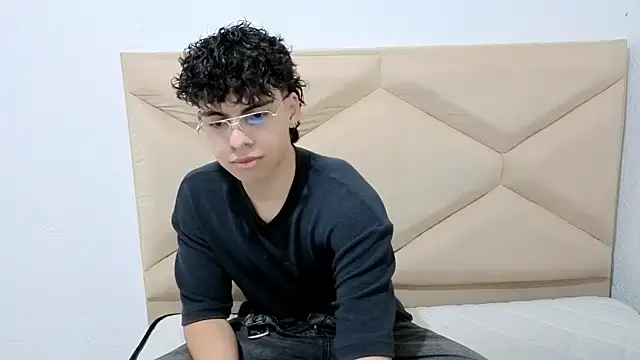 Kei Dream online show from September 19, 2025, 3:30 am