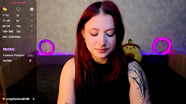 Snapshot of Mini_Lady1 chatting on October 9, 2025, 7:50 am Mini Lady1 online show from October 9, 2025, 7:50 am