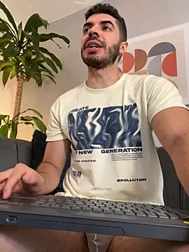 AxelThompson  online show from November 29, 2025, 12:08 pm