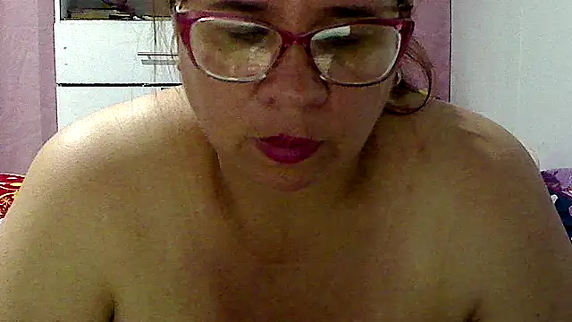 luciana69hot online show from February 26, 2026, 5:01 pm