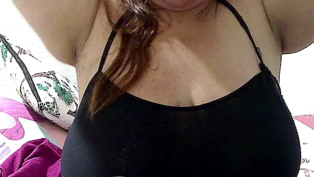 luciana69hot online show from April 17, 2026, 7:50 pm