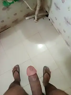 Snapshot of zim200 chatting on December 2, 2025, 6:41 am zim200 online show from December 2, 2025, 6:41 am