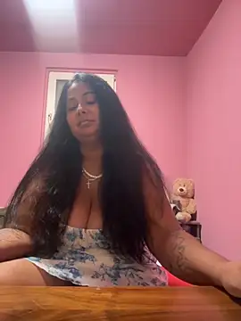 Melissa10 online show from September 9, 2025, 7:35 pm