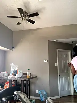 Foreignthaababyy online show from November 18, 2025, 9:30 pm