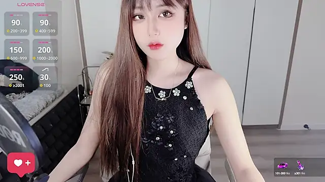 OwQoll online show from September 12, 2025, 4:45 am