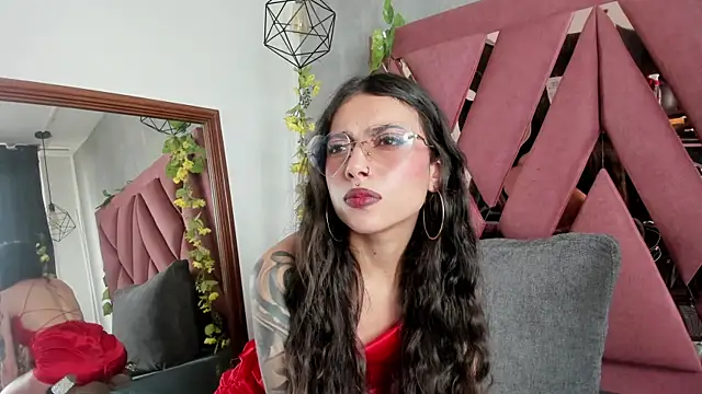 Snapshot of viollettaa_ chatting on February 17, 2026, 7:20 pm viollettaa online show from February 17, 2026, 7:20 pm