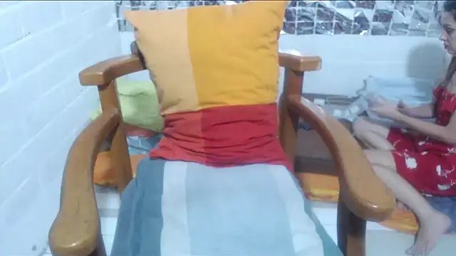 rose-crystal online show from February 5, 2026, 12:37 am