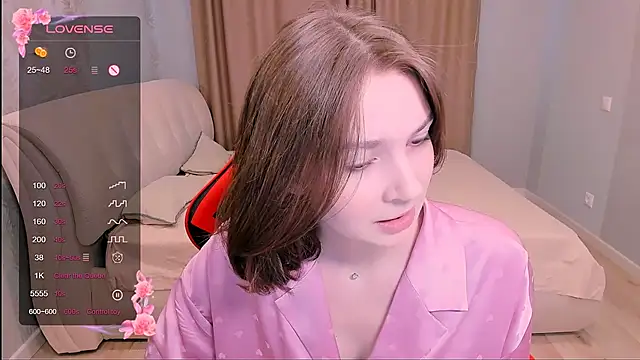 Snapshot of Nika_Whiter chatting on September 13, 2025, 1:11 pm Nika Whiter online show from September 13, 2025, 1:11 pm