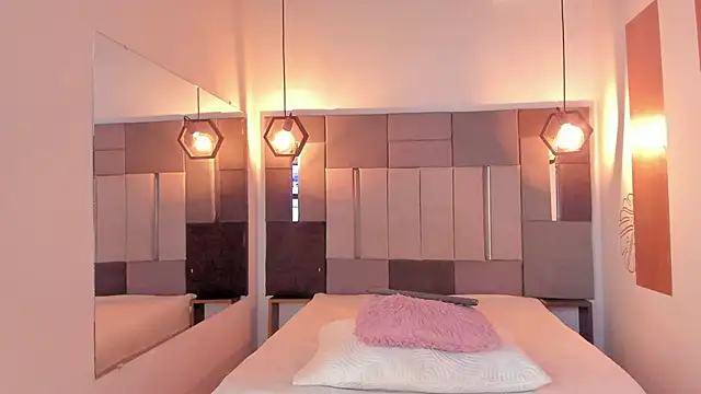 FreyrStone online show from March 4, 2026, 9:10 pm