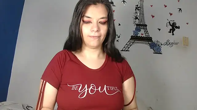 Snapshot of IVONNE_SEX chatting on October 14, 2025, 7:36 pm IVONNE SEX online show from October 14, 2025, 7:36 pm
