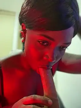 Alexia 24 online show from November 23, 2025, 4:23 am