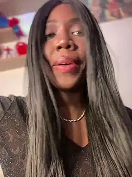 Alexia 24 online show from February 13, 2026, 9:55 pm