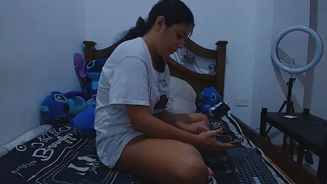 Aria Arthur online show from September 30, 2025, 12:21 pm