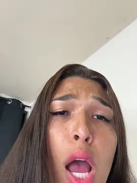 love megann online show from November 5, 2025, 2:11 am