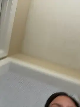 sweetsirenn online show from April 26, 2026, 8:06 pm