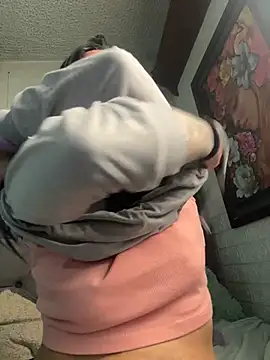 SALOME KORLAND online show from November 10, 2025, 11:42 am