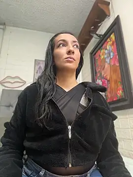 SALOME KORLAND online show from April 14, 2026, 6:36 pm