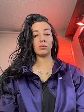 SALOME KORLAND online show from April 19, 2026, 2:49 pm