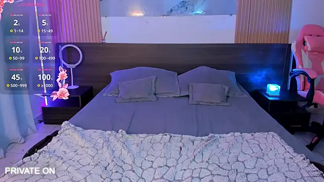 samanthaa moon online show from September 24, 2025, 10:46 pm