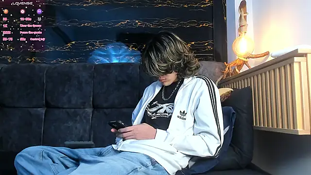 Diamond twink online show from October 30, 2025, 3:52 am