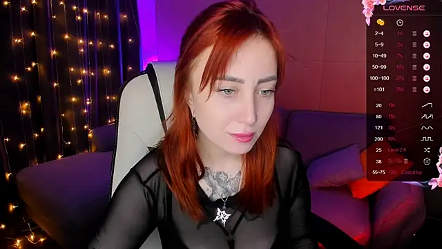 deboramoore online show from October 14, 2025, 2:23 am