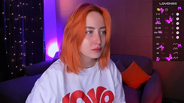 deboramoore online show from April 18, 2026, 2:04 am