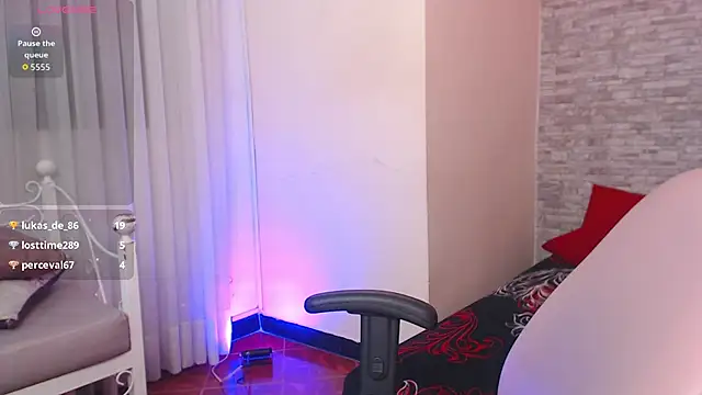 Stephany Rodriguez online show from October 27, 2025, 11:58 am