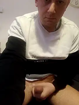 Alessio1987 online show from February 15, 2026, 5:31 pm