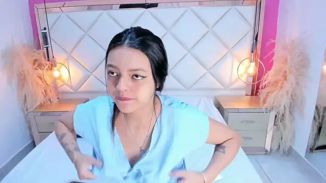 Lucianaa Collins online show from September 16, 2025, 12:17 pm