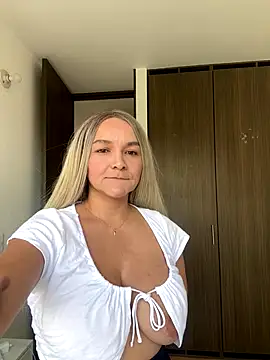 Snapshot of Nova_Gabriela chatting on December 21, 2025, 2:02 pm Nova Gabriela online show from December 21, 2025, 2:02 pm