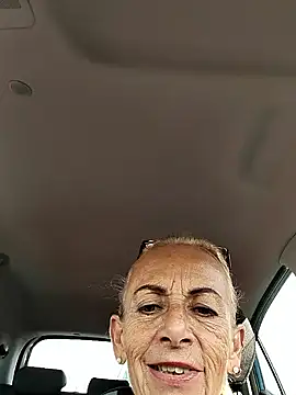 clarabell4 online show from September 22, 2025, 7:32 am