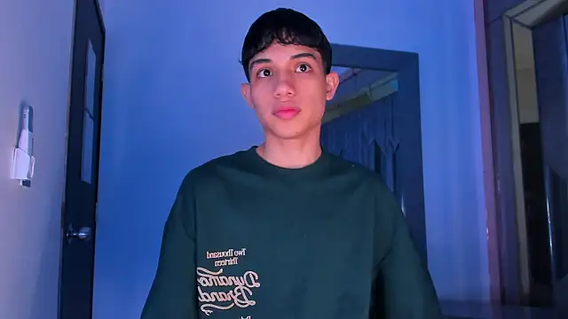 Sebax Young online show from February 13, 2026, 8:05 pm