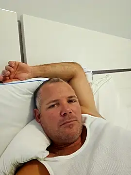 Snapshot of cubanitofeliz40 chatting on November 30, 2025, 5:06 pm cubanitofeliz40 online show from November 30, 2025, 5:06 pm