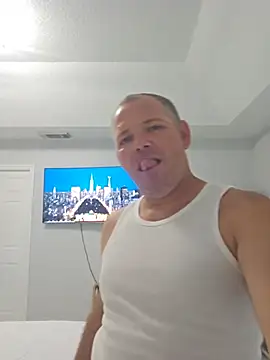 Snapshot of cubanitofeliz40 chatting on May 19, 2026, 6:14 pm cubanitofeliz40 online show from May 19, 2026, 6:14 pm