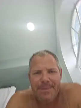 cubanitofeliz40 online show from July 28, 2026, 9:58 pm