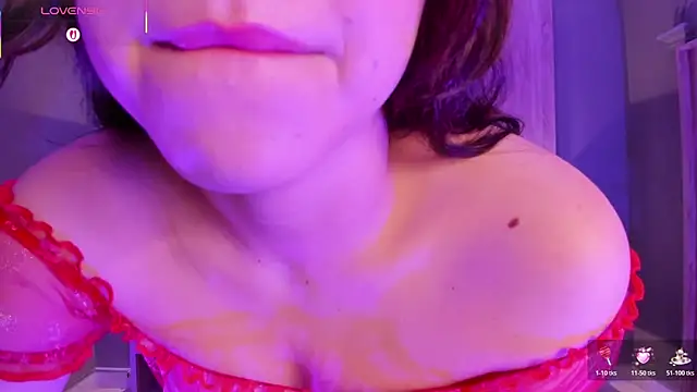 emma fhox online show from October 28, 2025, 2:26 am