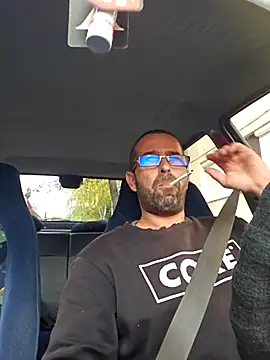 Snapshot of Thomas043 chatting on October 22, 2025, 1:11 pm Thomas043 online show from October 22, 2025, 1:11 pm