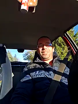 Snapshot of Thomas043 chatting on October 27, 2025, 7:01 am Thomas043 online show from October 27, 2025, 7:01 am