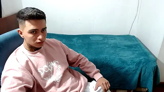 santii ss online show from September 27, 2025, 8:47 pm