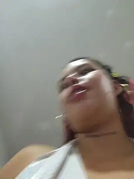 Yessica Lopezz online show from November 1, 2025, 2:19 pm