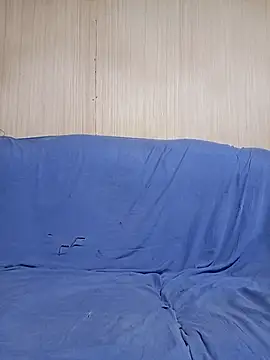 LecheDeSoya666 online show from November 27, 2025, 4:25 am