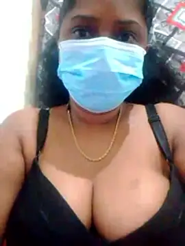 boosypussy online show from April 28, 2026, 9:09 pm