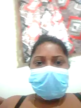 boosypussy online show from May 4, 2026, 12:01 pm