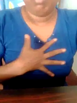 Snapshot of boosypussy chatting on June 21, 2026, 5:43 am boosypussy online show from June 21, 2026, 5:43 am