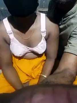 MONiSHA-moni-21 online show from November 6, 2025, 7:15 pm